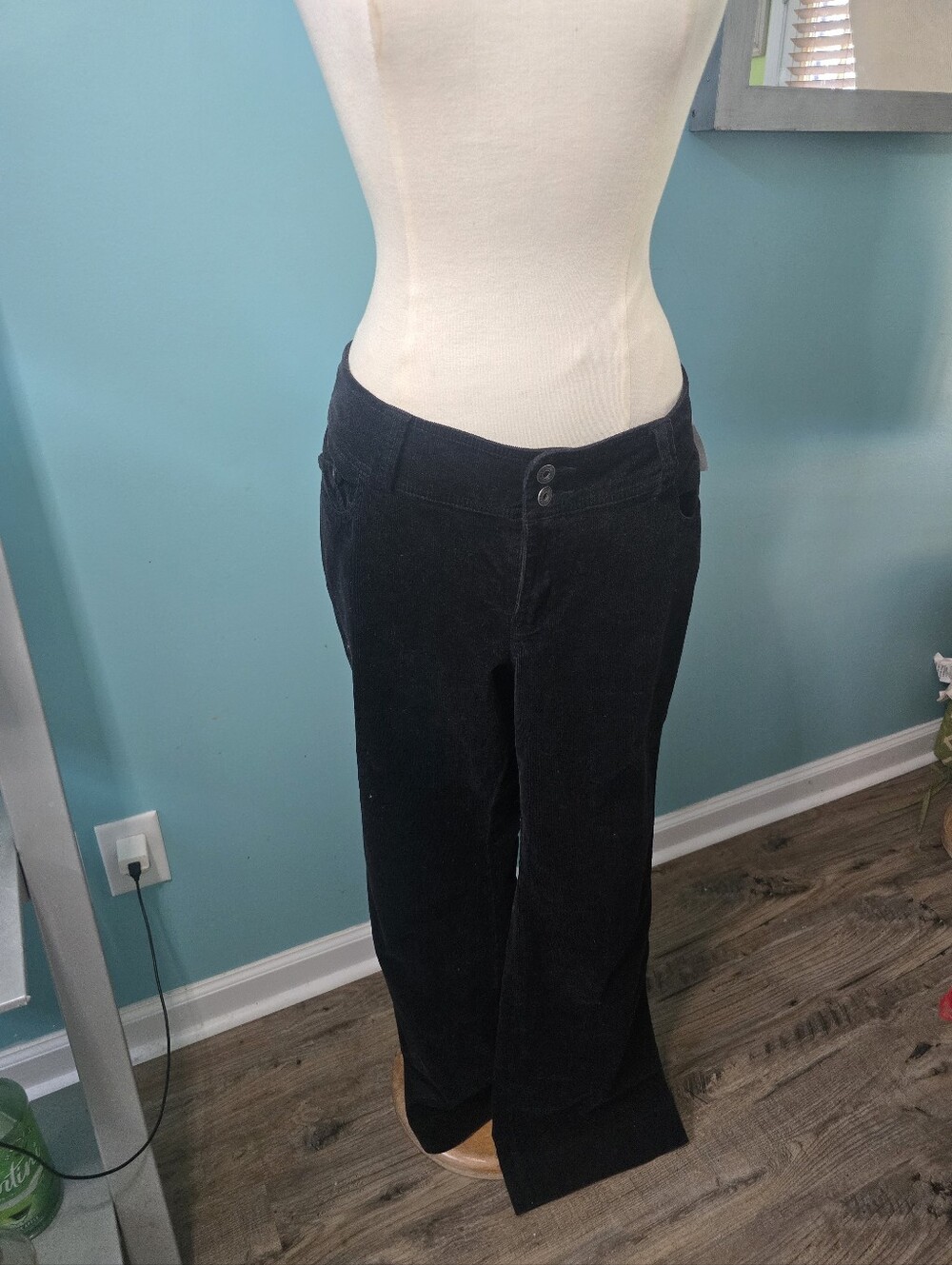Classic yet Chic Venezia Black Straight Wide-Leg Corduroy Pants